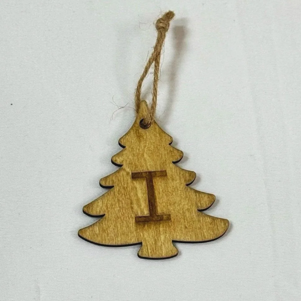 Monogram Gift Tag: I (tree wood mini)