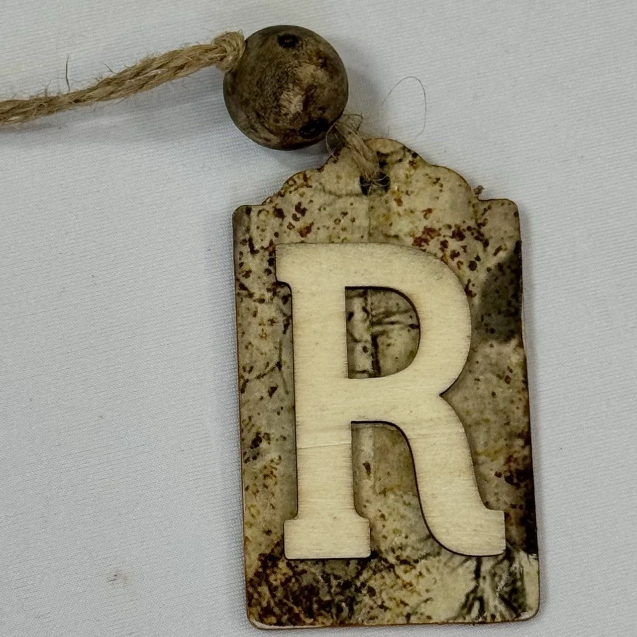 Monogram Gift Tag: R (neutral)
