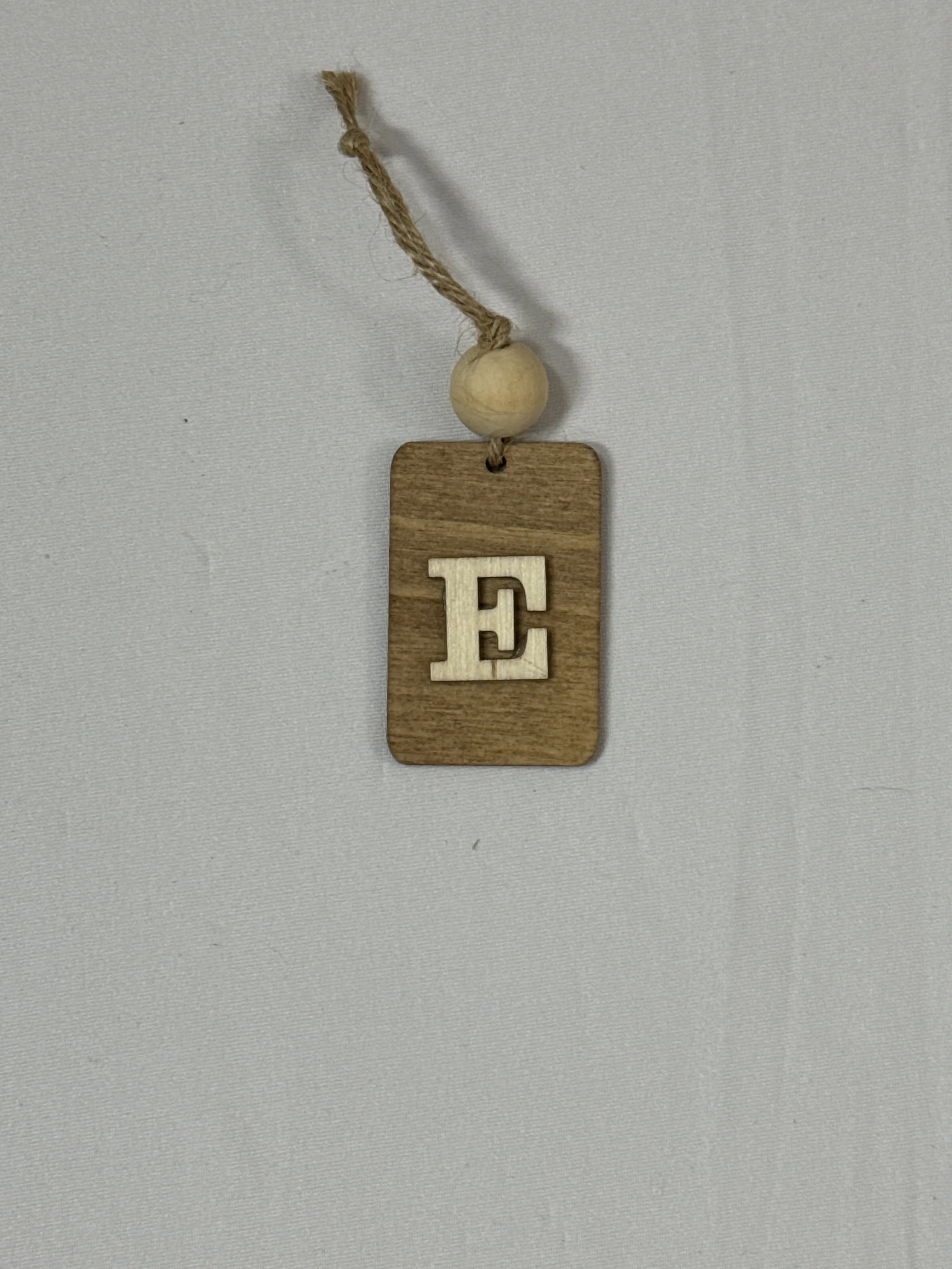 Monogram Gift Tag: E (wood mini)