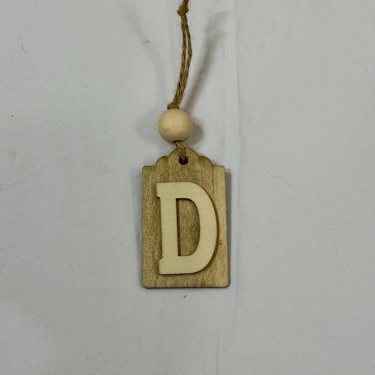 Monogram Gift Tag: D (wood stain)