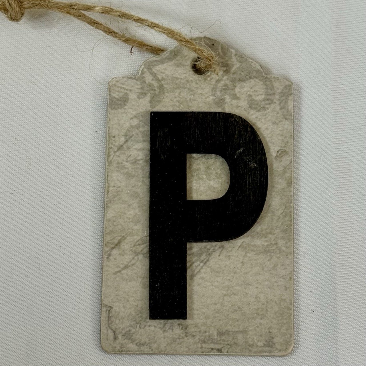 Monogram Gift Tag: P (neutral)