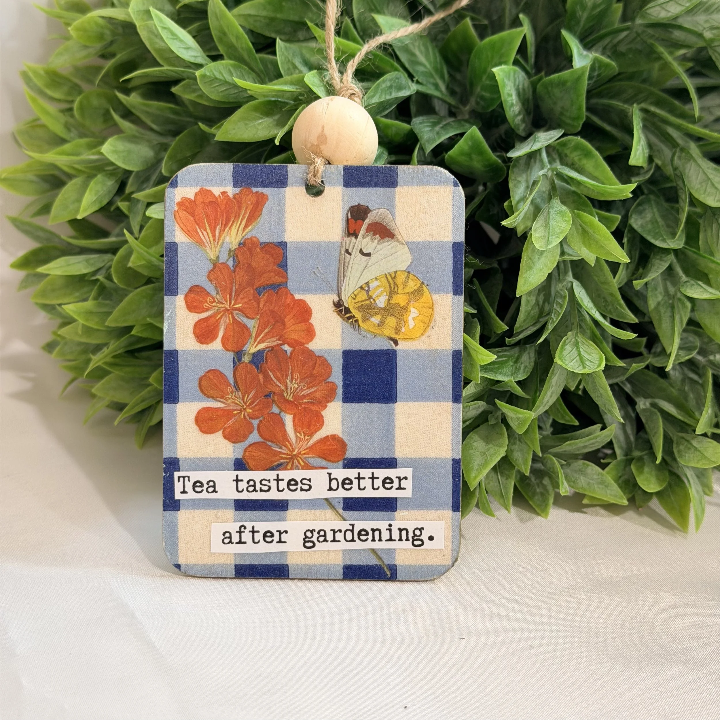 Wooden Gift Topper & Reusable Gift Tag | Gift Wrapping Embellishment