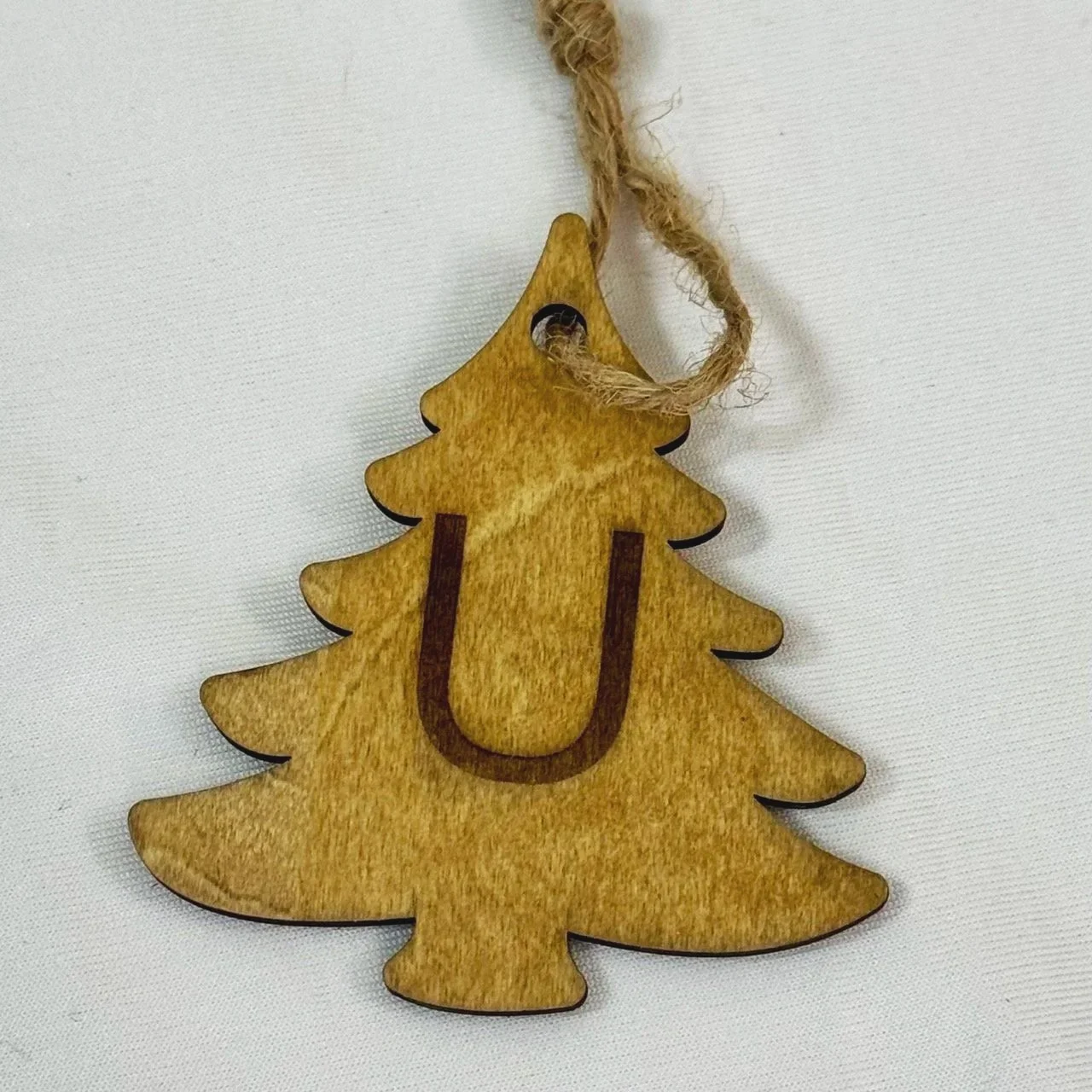 Monogram Gift Tag: U (tree wood mini)