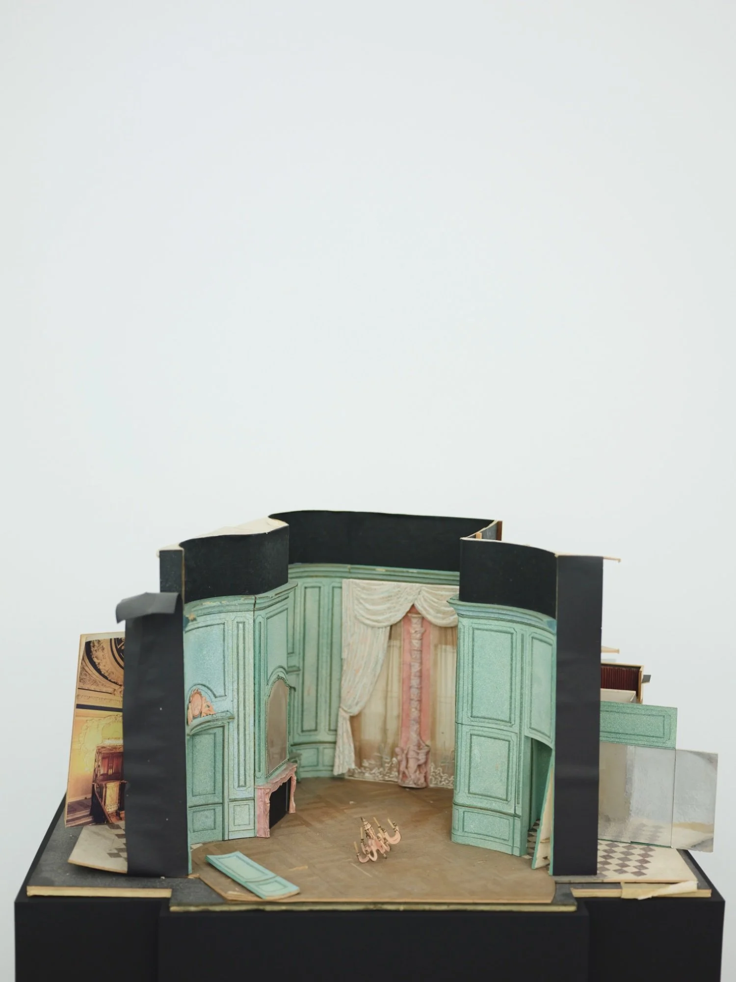 White Rabbit Lies_2025_Solid Haus_36.jpg