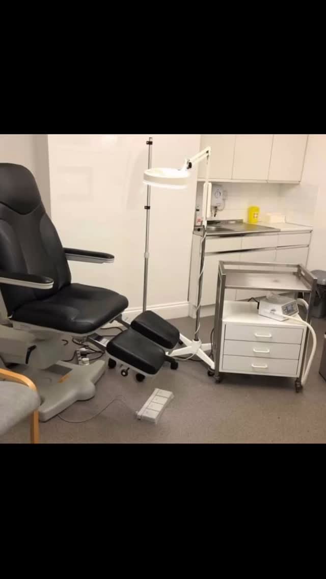 ✨ Clinic Room Refresh! ✨
We&rsquo;re thrilled to share a sneak peek of our newly renovated treatment room here at Bailey Podiatry &amp; Reflexology 💙

After a thoughtful makeover, our space is now even more comfortable, calming, and fully equipped t