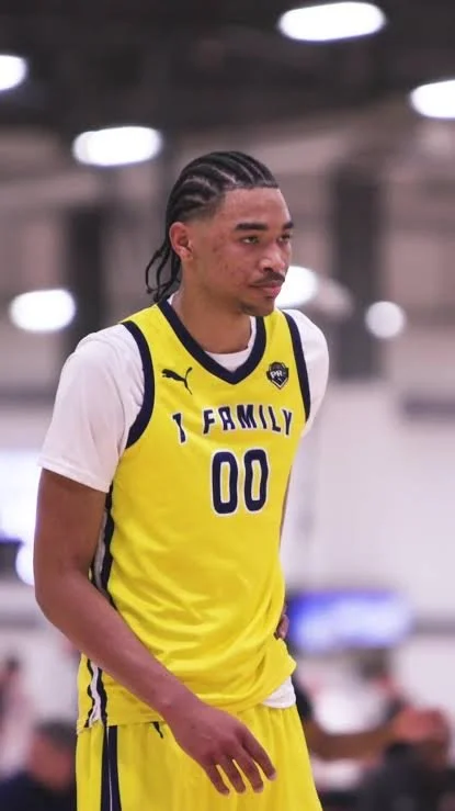 Alex Constanza Commitment