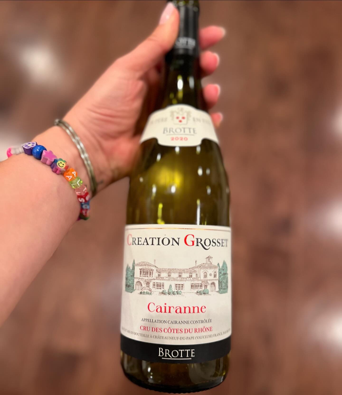 🍷Cairanne🍷
Some fun facts about Cairanne, if you&rsquo;ve never heard of it or tried its wines. (This was my first.) Cairanne is a wine region in the southern Rh&ocirc;ne Valley in France. According to the Oxford Companion to Wine, Cairanne is &ldq