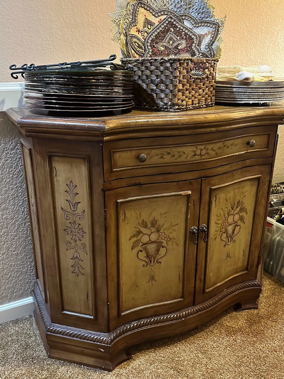 Furniture - 37 of 53.jpeg
