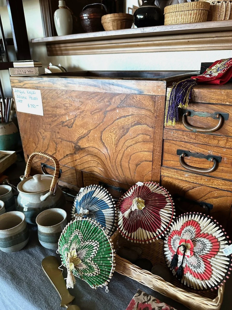 Unique Collectibles - 40 of 54.jpeg