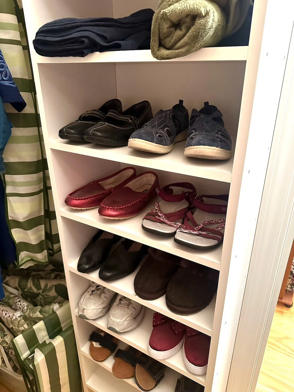 Clothing & Accessories - 39 of 42.jpeg