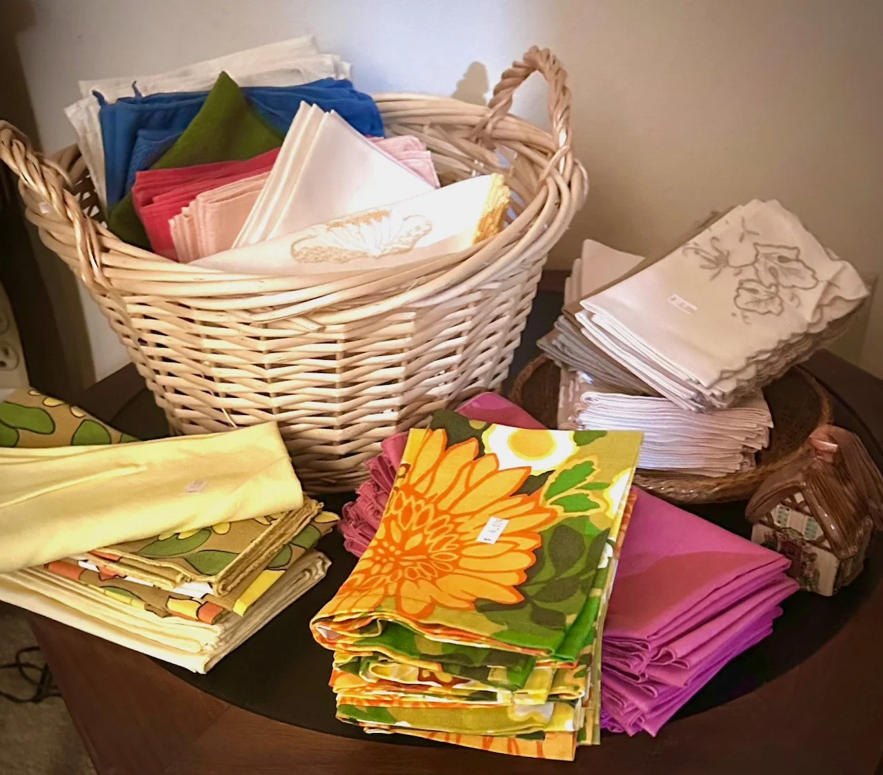 Household Items & Linens - 42 of 46.jpeg