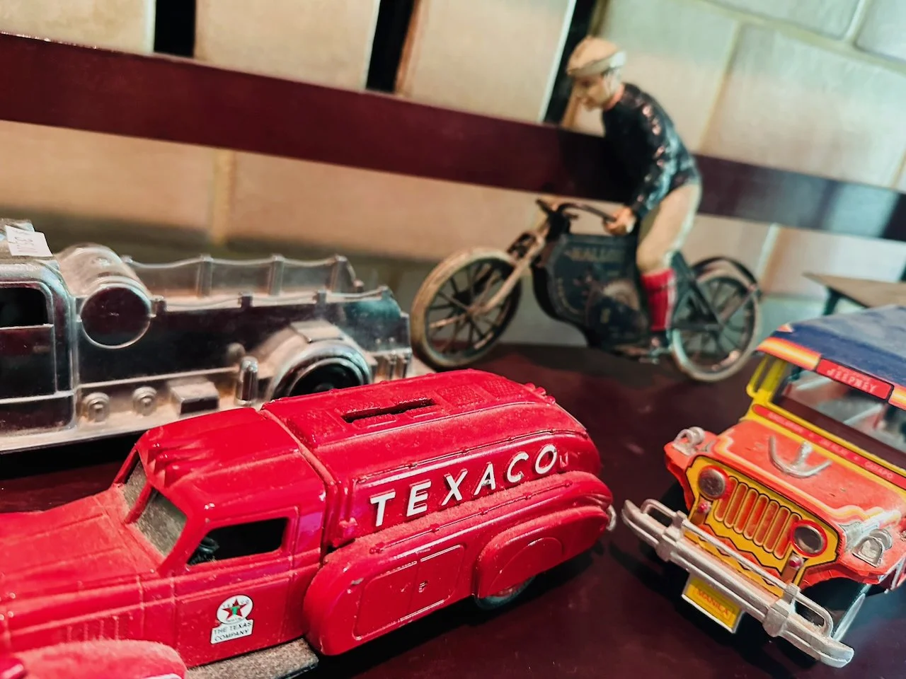 Unique Collectibles - 41 of 54.jpeg