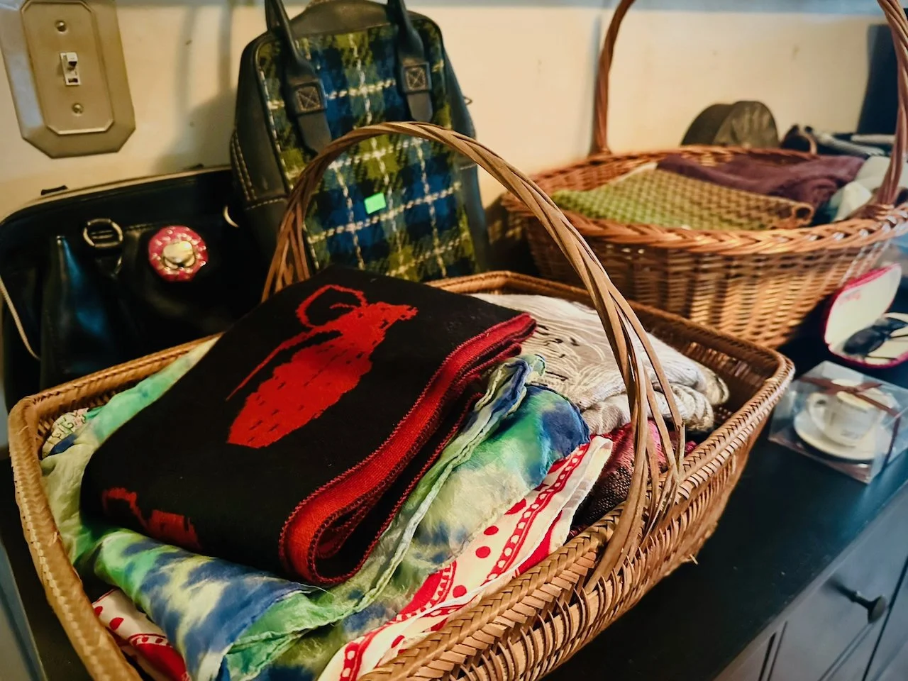 Household Items & Linens - 19 of 46.jpeg