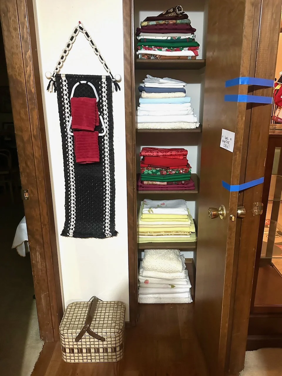 Household Items & Linens - 43 of 46.jpeg