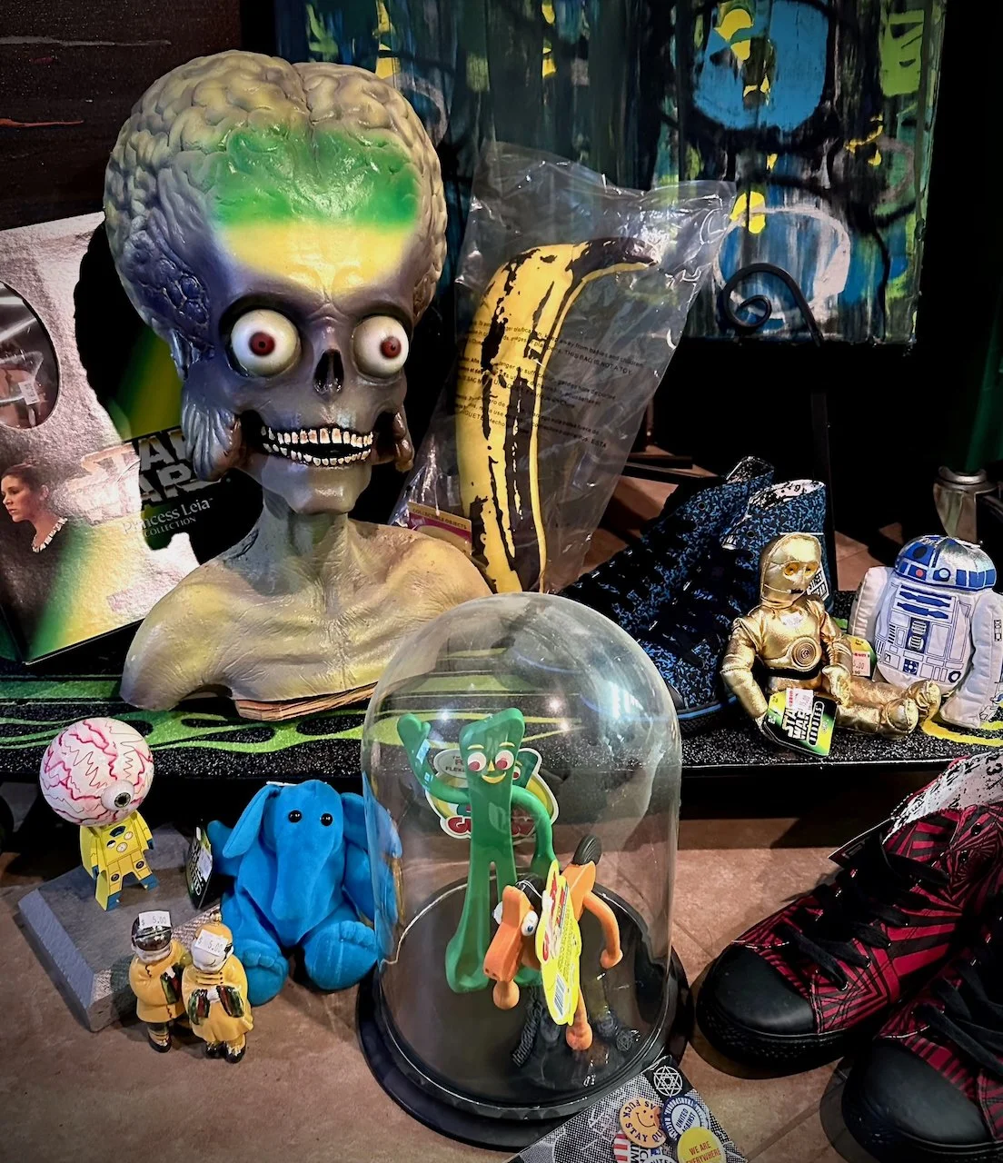 Unique Collectibles - 49 of 54.jpeg