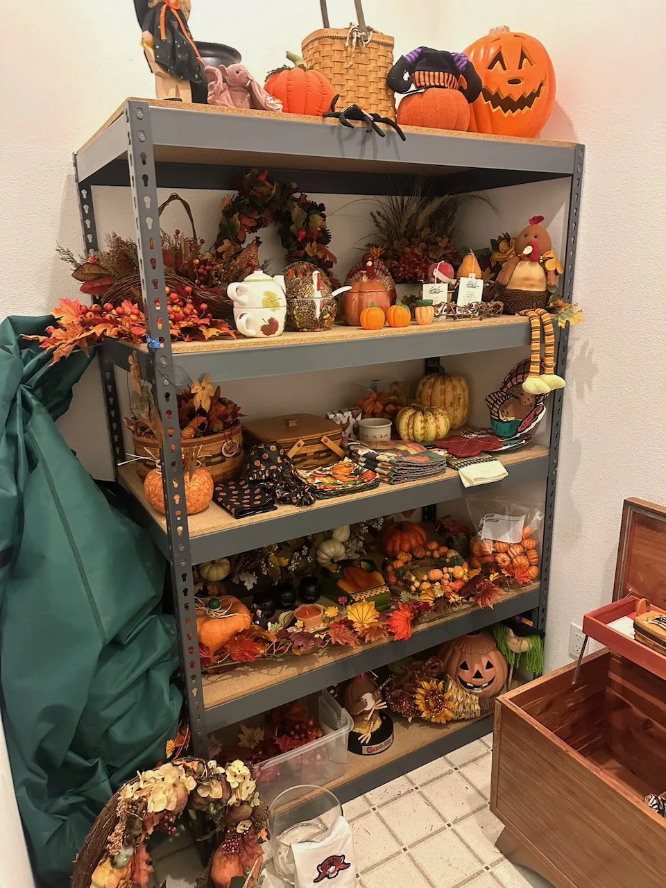 Outdoor Items, Tools & Holiday Decor - 40 of 57.jpeg
