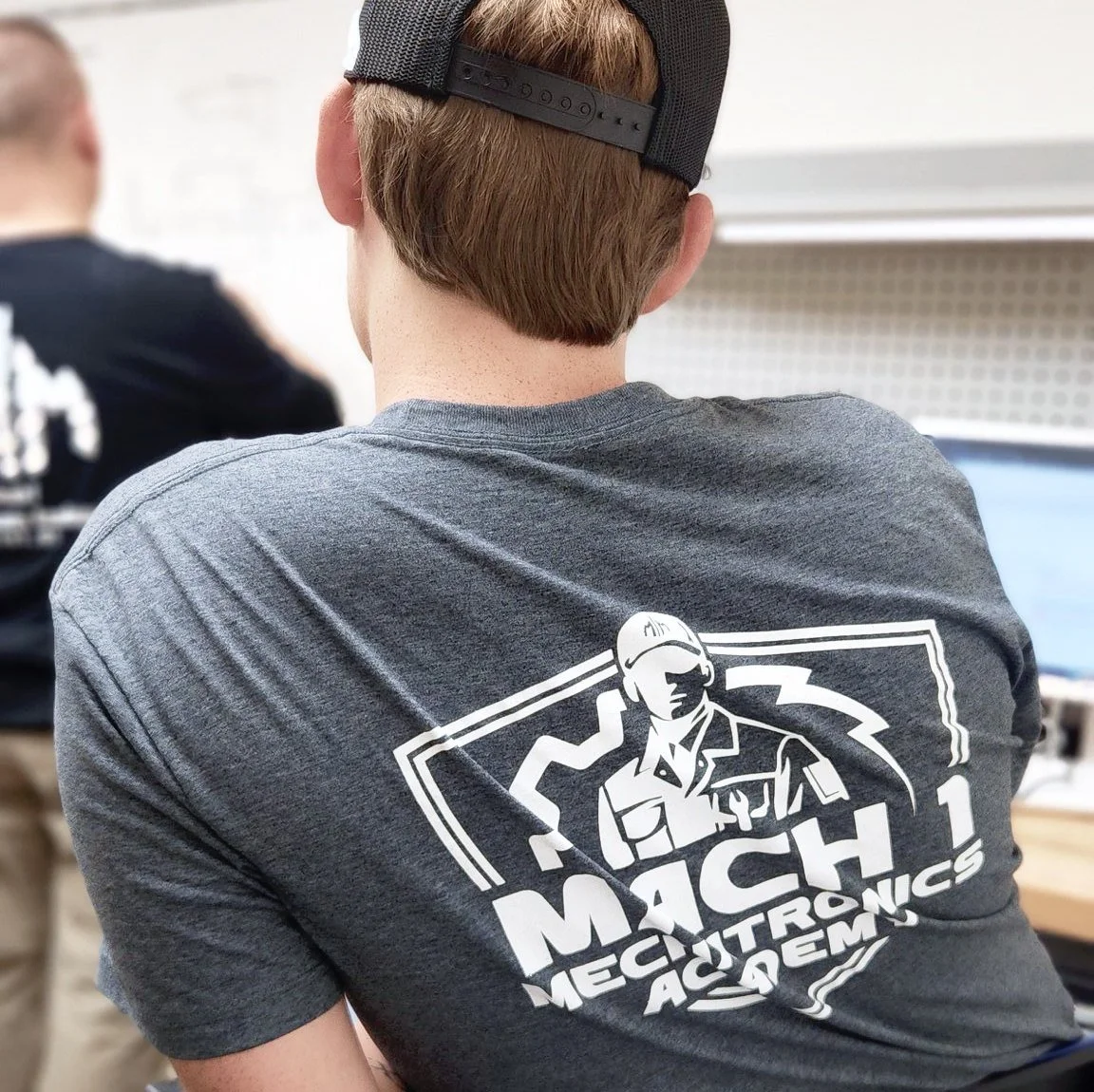 Know any recent grads that aren't going to college? We have 3 open seats in our October Cohort &amp; enrollment closes October 1st!

100% of our graduates are employed.
100% of our graduates have gotten an offer or have a job before graduation.

Trai