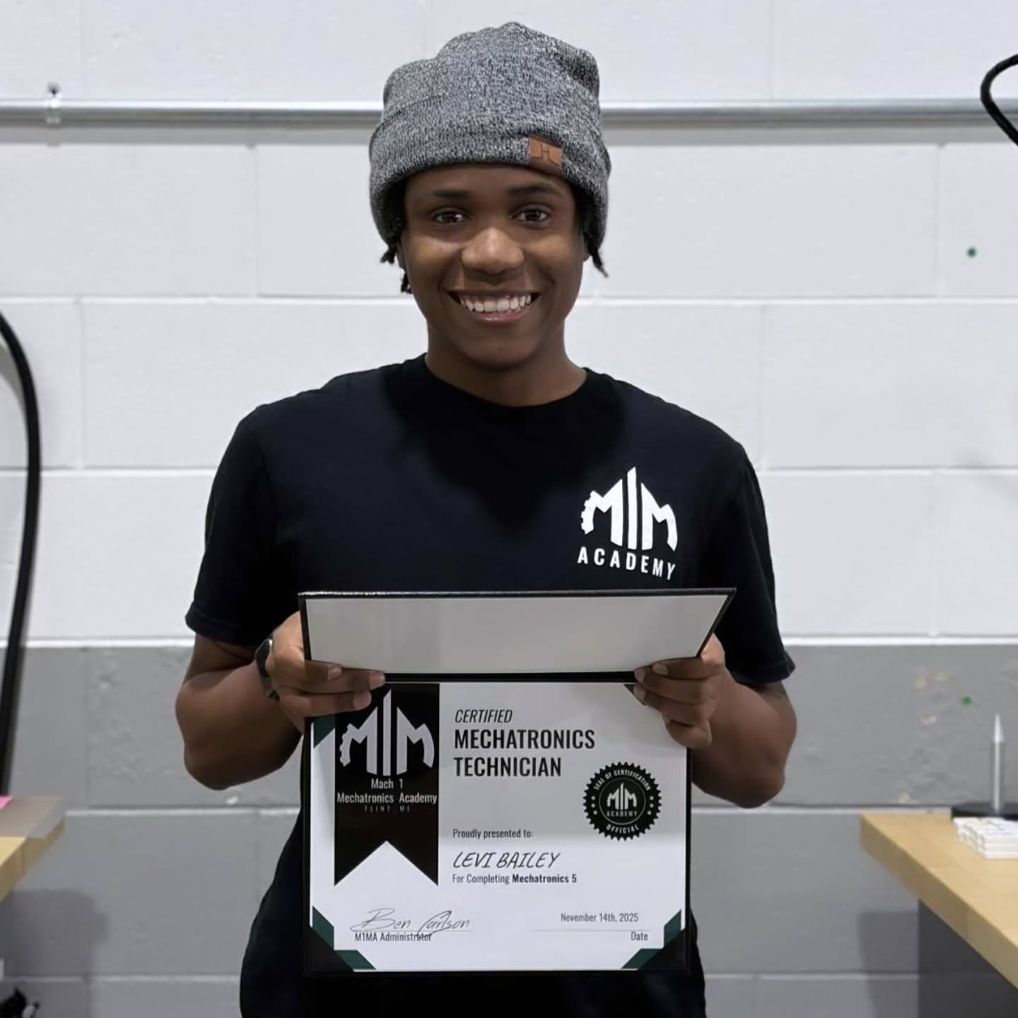 💢 CONGRATULATIONS LEVI 💢

Levi, you're the man!
From a Best Buy sales rep to an all star Maintenance Technician 🤘 Avancez is lucky to have you, you have amazing presence and an awesome skill set.

Levi did an amazing job here at Mach 1 during his 