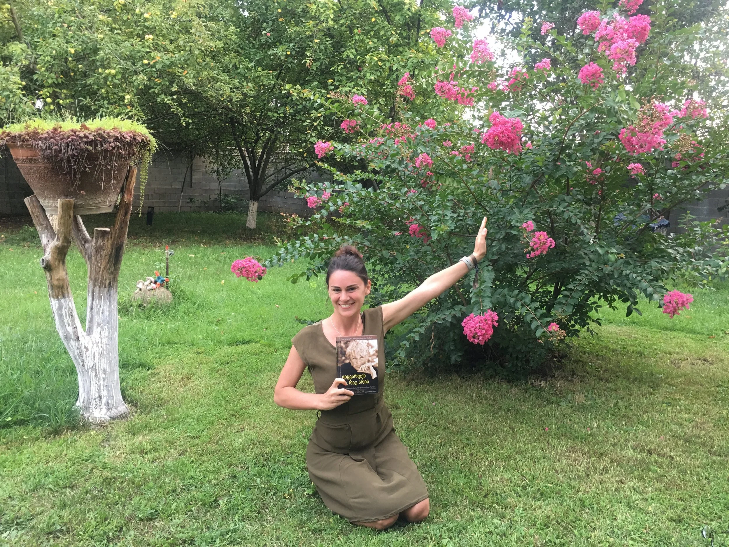 It’s officially born — it’s out in the world! 🎉🎉🎉📚📚📚☀️☀️☀️✨✨✨