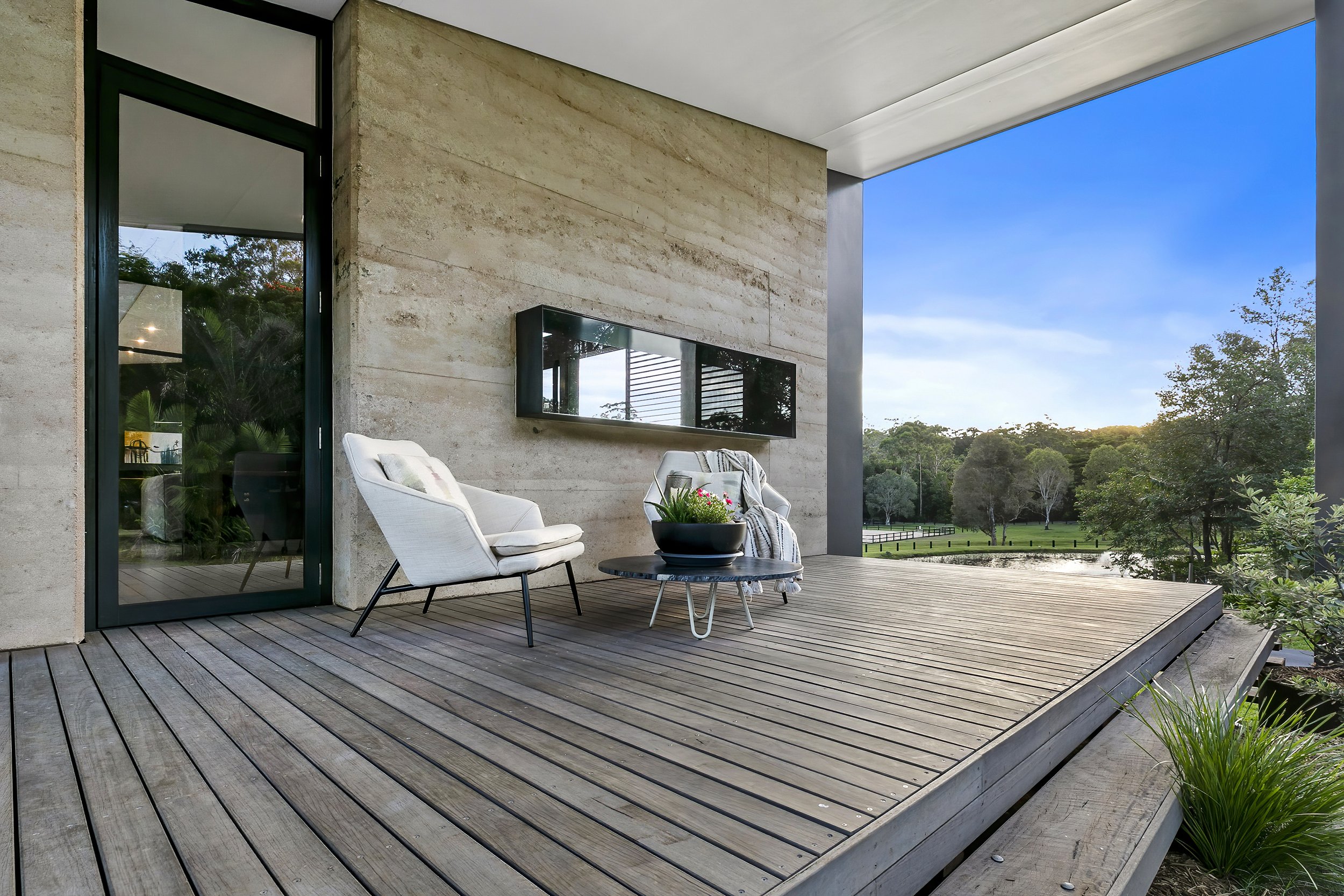 068_Open2view_ID791536-25_Laguna_Grove.jpg