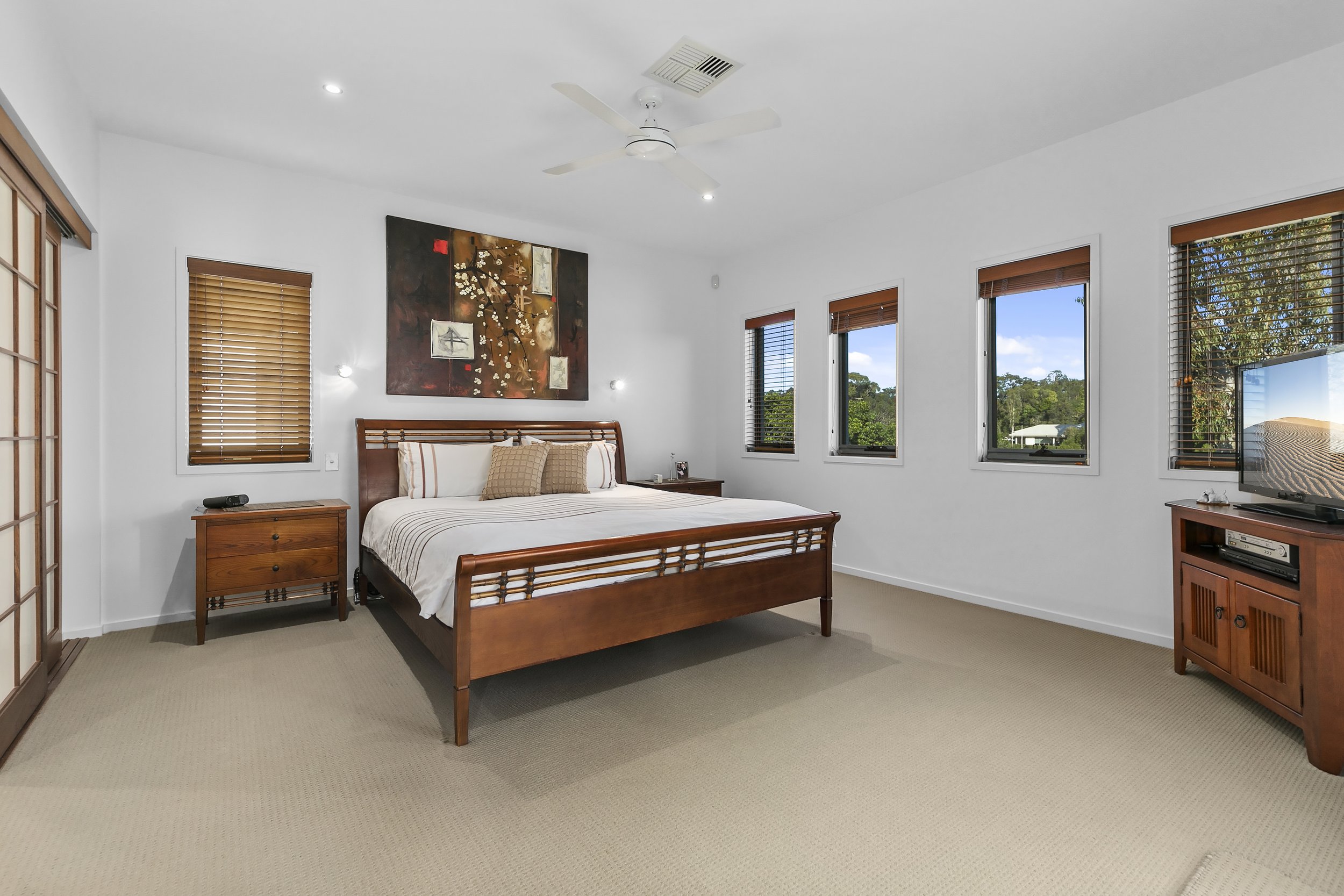 021_Open2view_ID710651-14_115_Peregian_Springs_Drive__Peregian_Springs.jpg