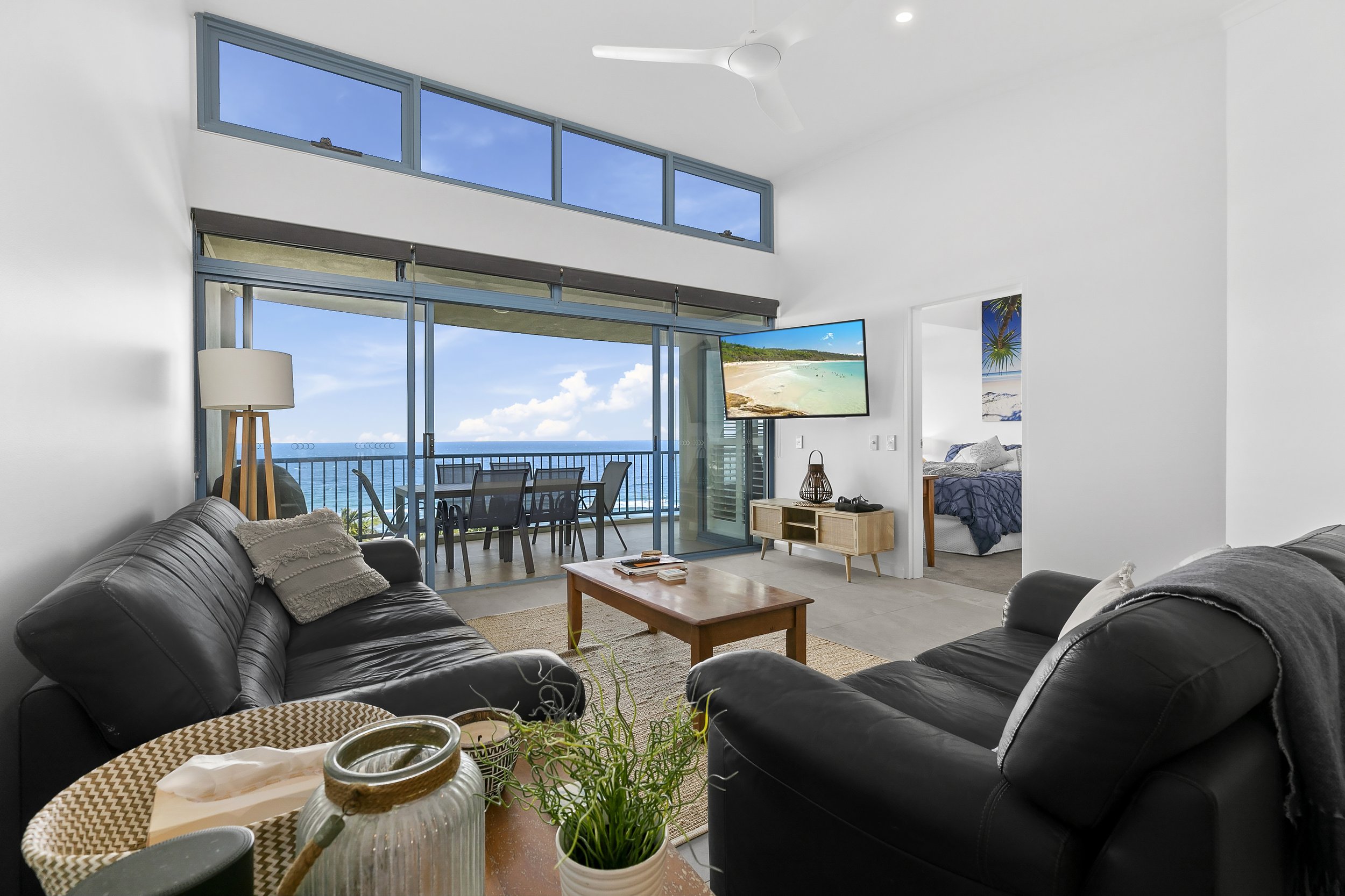024_Open2view_ID718344-8_12_Bryan_Street__Sunshine_Beach.jpg