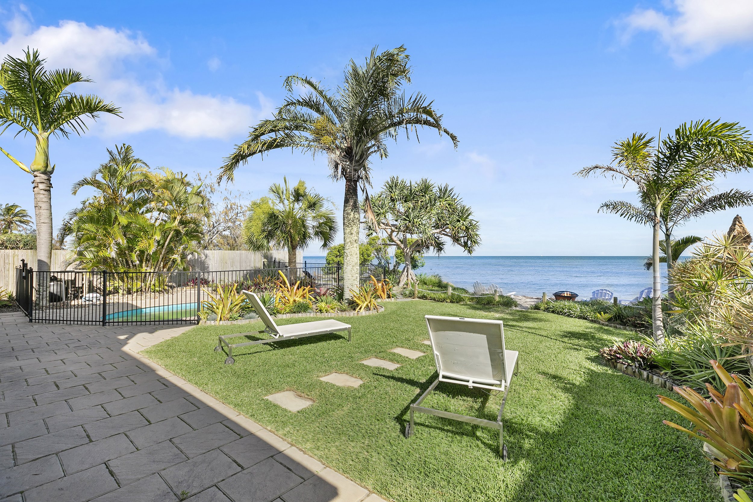 026_Open2view_ID725719-20_Bayside_Drive__Beachmere.jpg