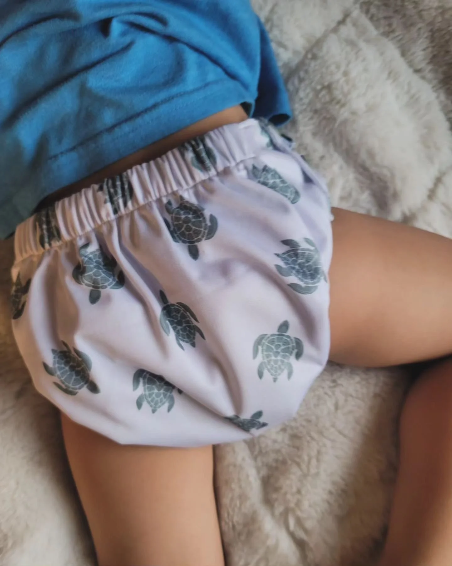 Turtley Turtle Club Trainer π’
Lemme tell you.. Things never change, he immediately 'christened' it π
π© it was a little loose but still got his stamp of approval. π
Keep an eye out for some amazing deals happening at @thegoodvillageclothco this w