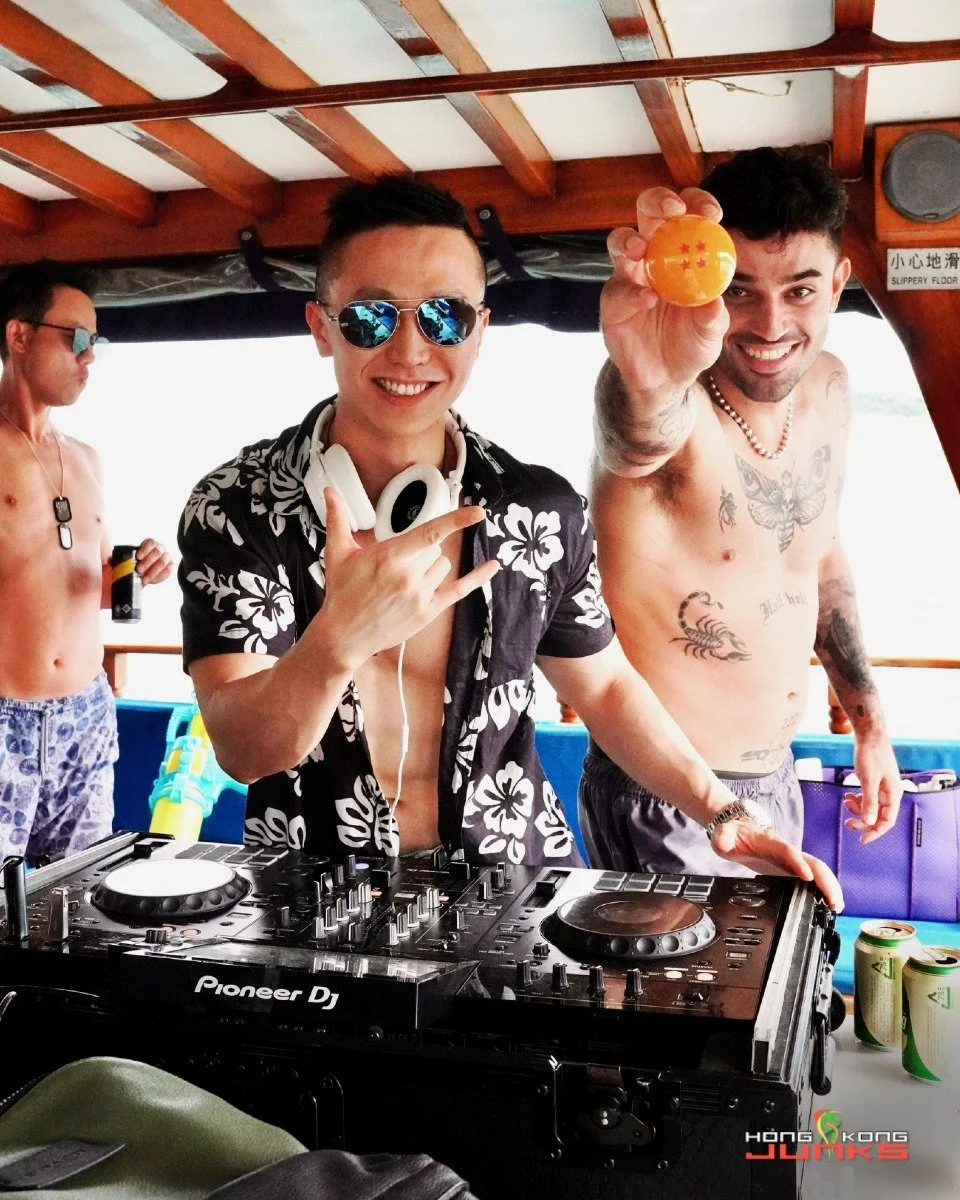 dj-sonicland-hk-live-set-onboard-junk-boat.jpg