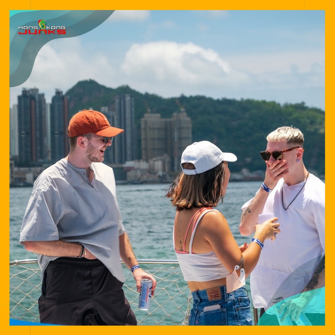 Be sure to book your trip early! 🏝🥗🍻 The sunny HK weather we all know and love happens around May to September. We recommend that you book your trip in advance since our junks can get booked up quickly, especially during the summer holidays!

Also