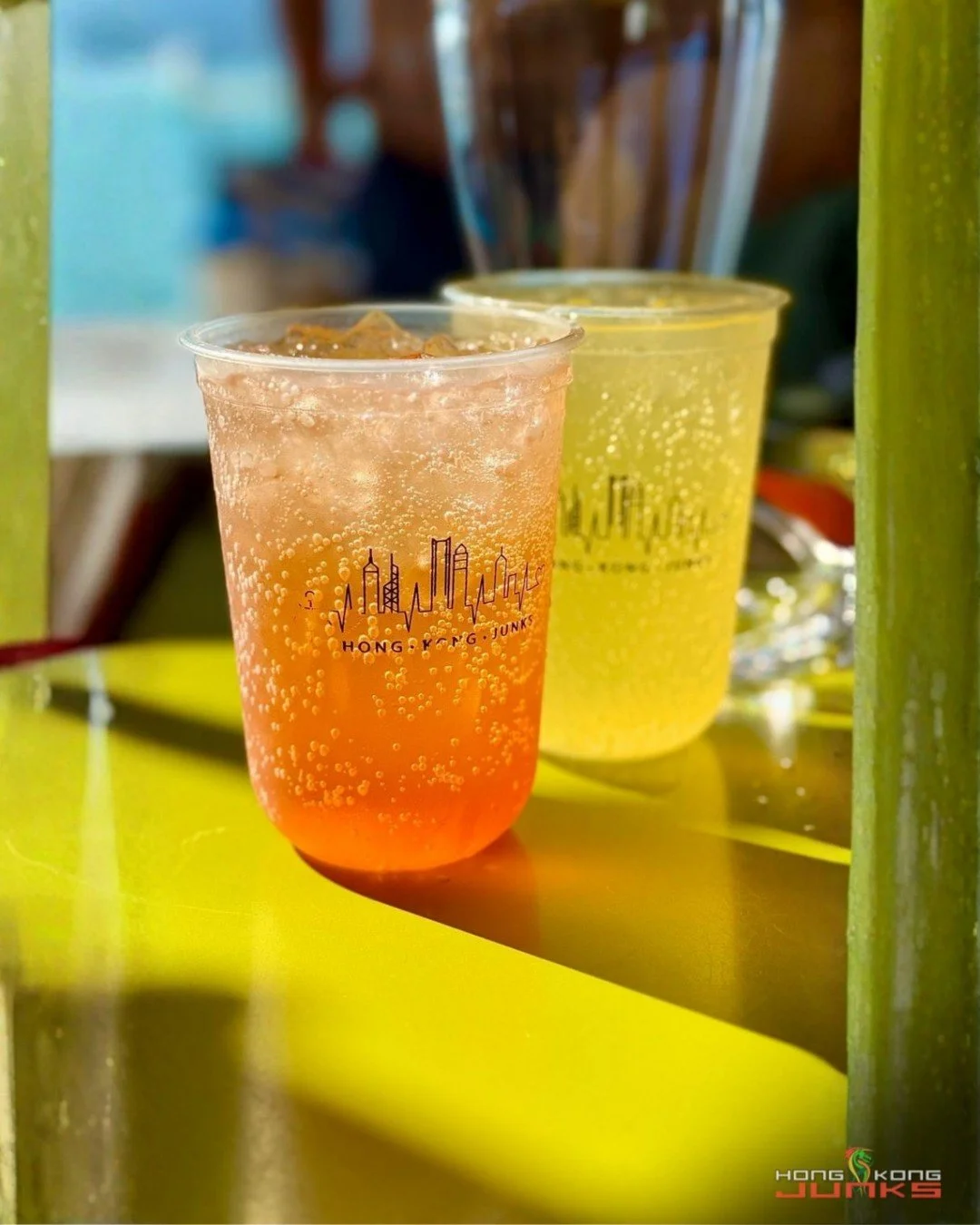 Cups catching sunlight, fizz doing its little dance, and the harbour just quietly doing its thing. @jalalafzal somehow turns every pour into a reason to pause, look around, and notice that the day is secretly perfect. #HongKongJunks #HKSummer