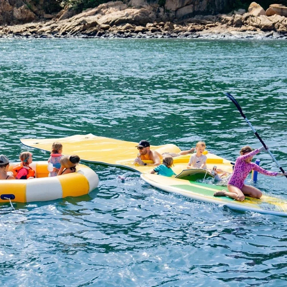 inflatable-water-toys-paddleboard-junk-boat.jpg