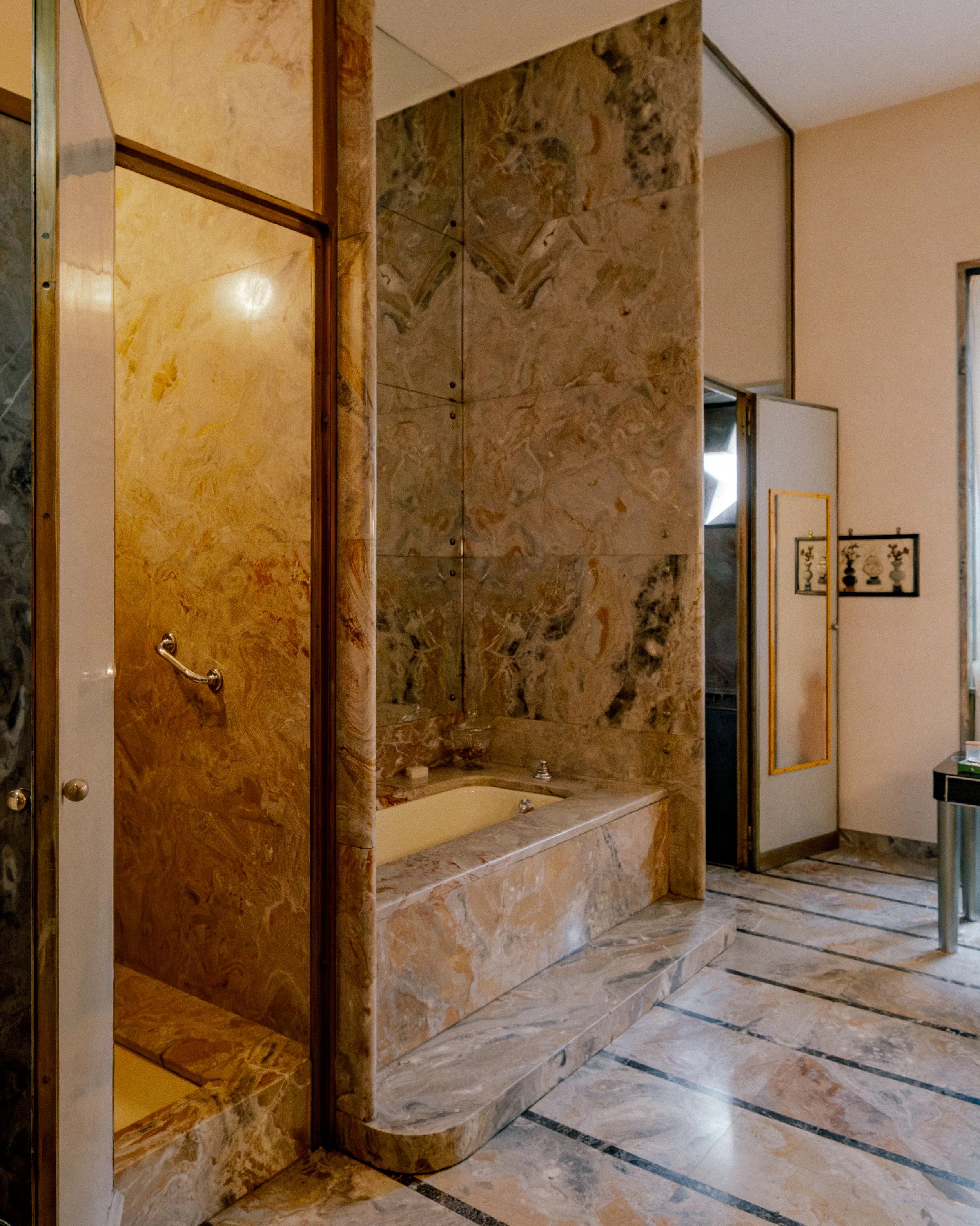 VV-PORTALUPPI-NECCHI-45-M.jpg