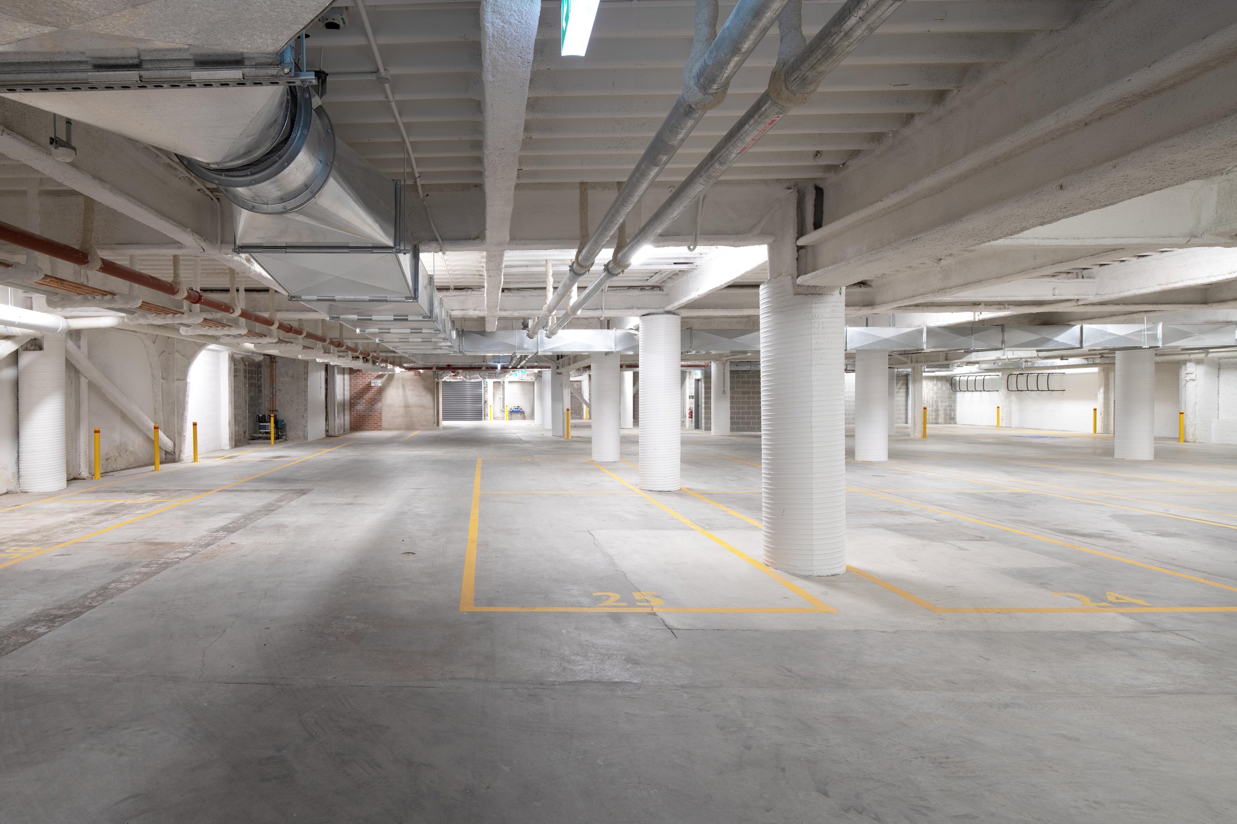 Garage_1_Web.jpg