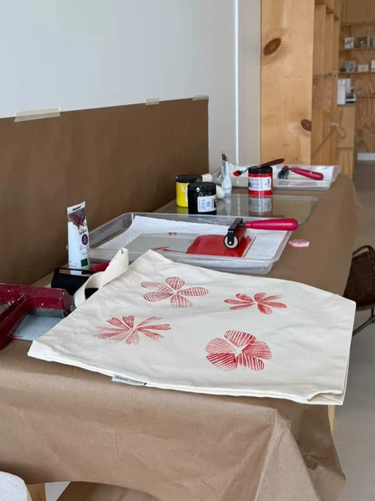 Lino Stamp Carving + Tote Bag Decorating - Wed Jan 14th
