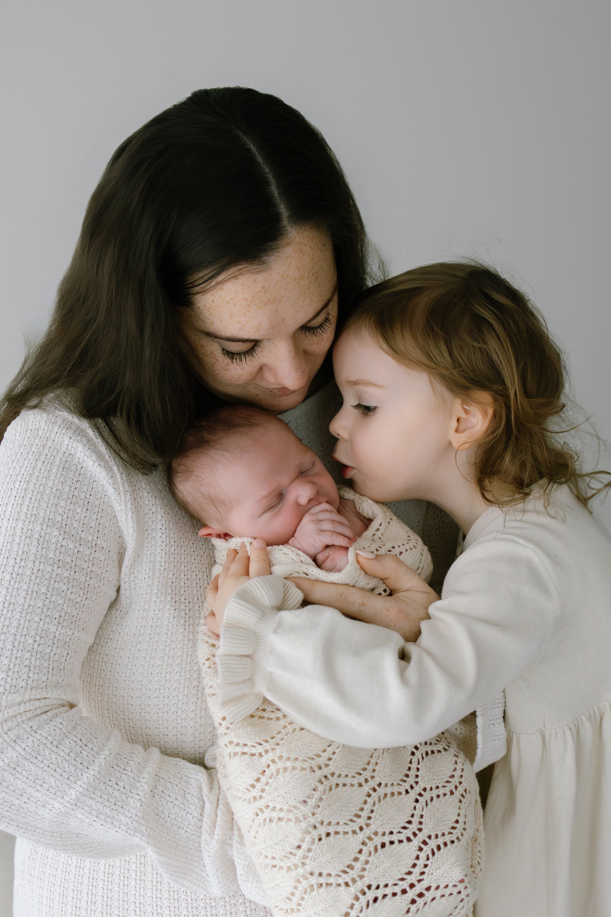 Family newborn photoshoot