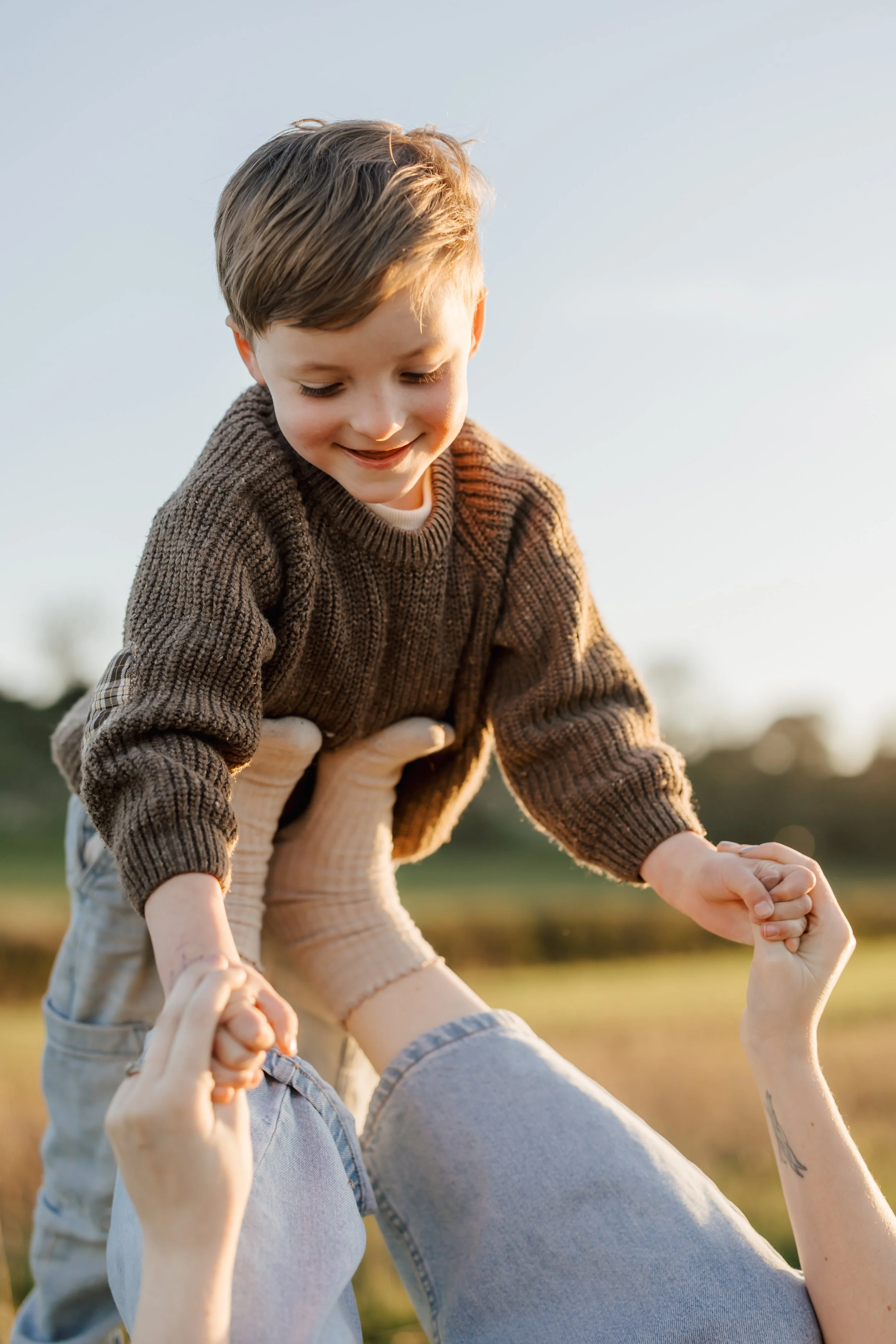 Golden hour meadow photoshoot