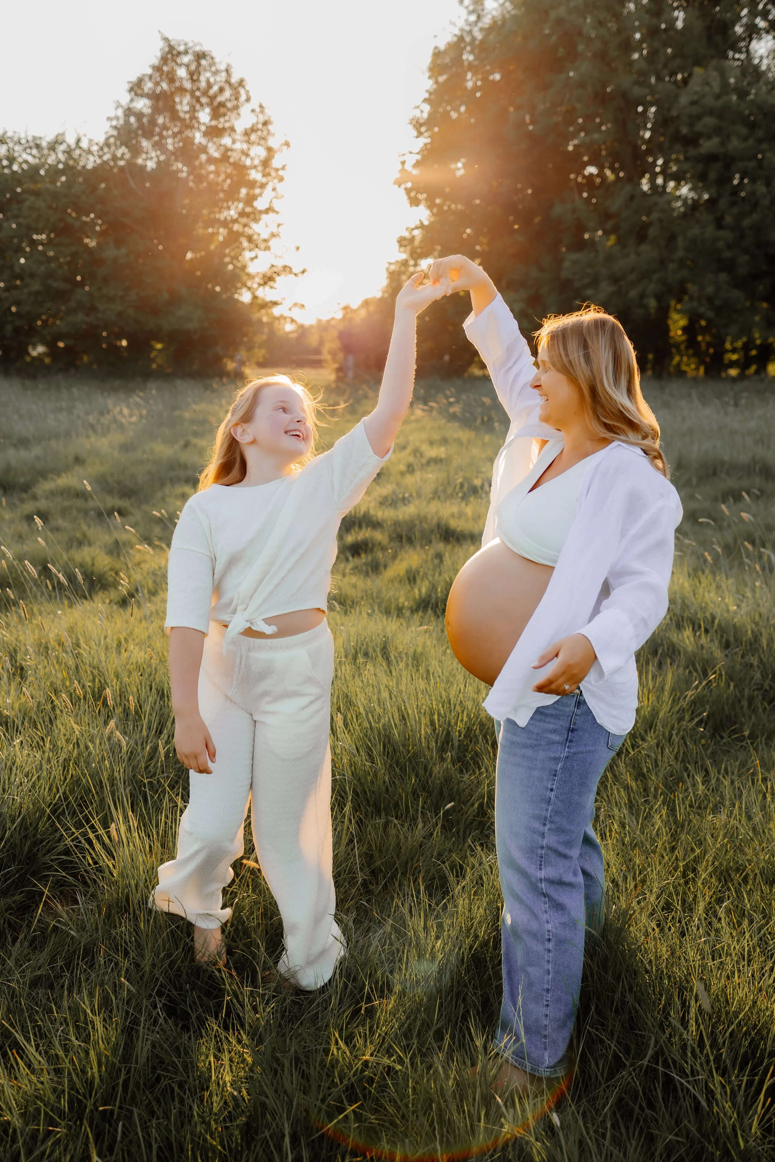 Outdoor sunset maternity family photoshoot
