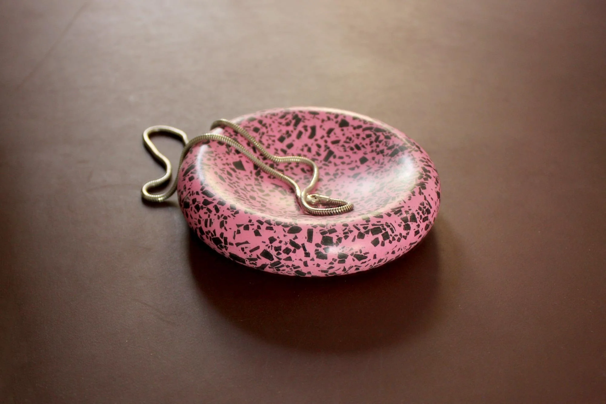 studio-wahoo-everyday-ritual-object-pink--terrazzo-01.jpg