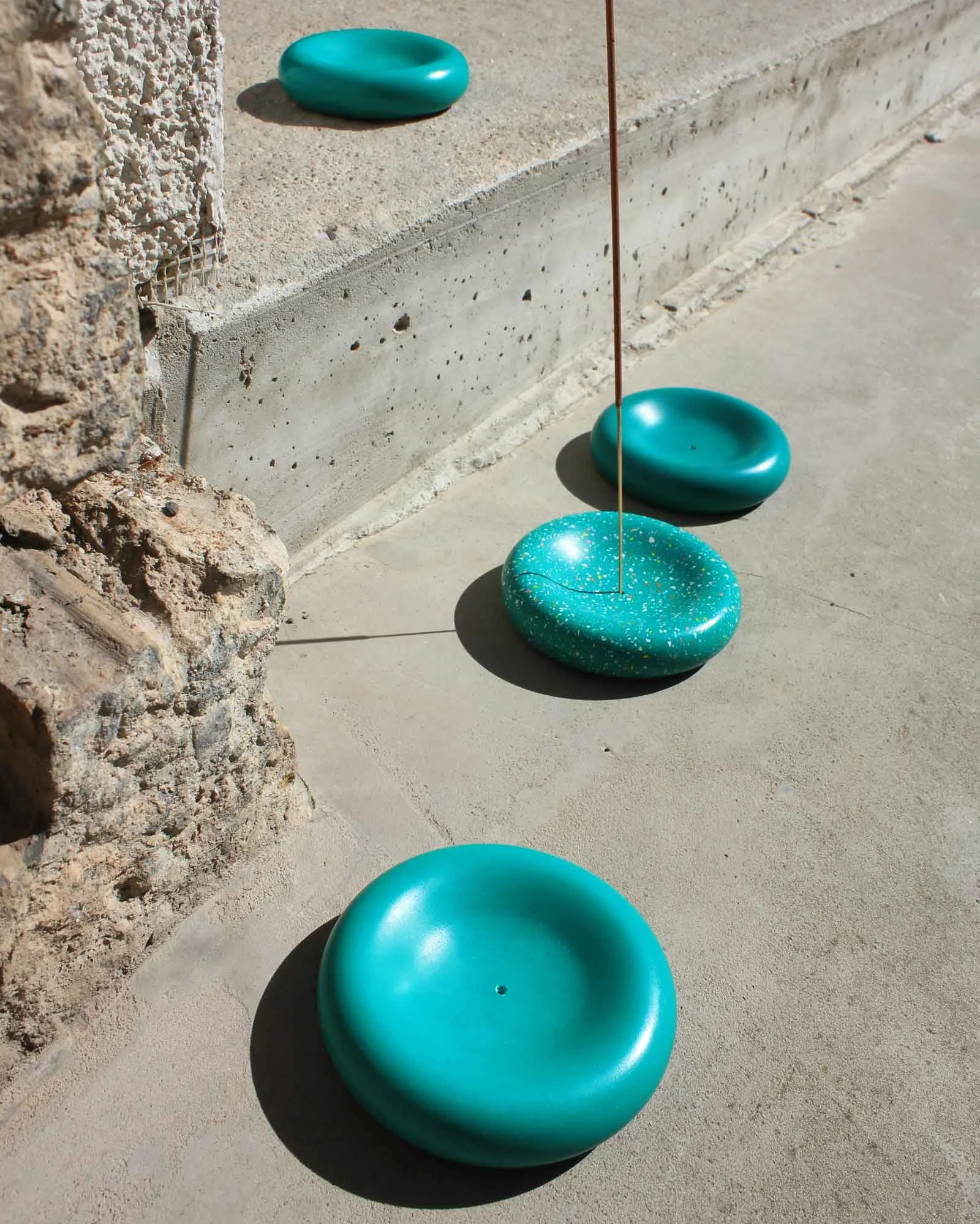 studio-wahoo-everyday-ritual-object-petrol-tiny-terrazzo-02.jpg