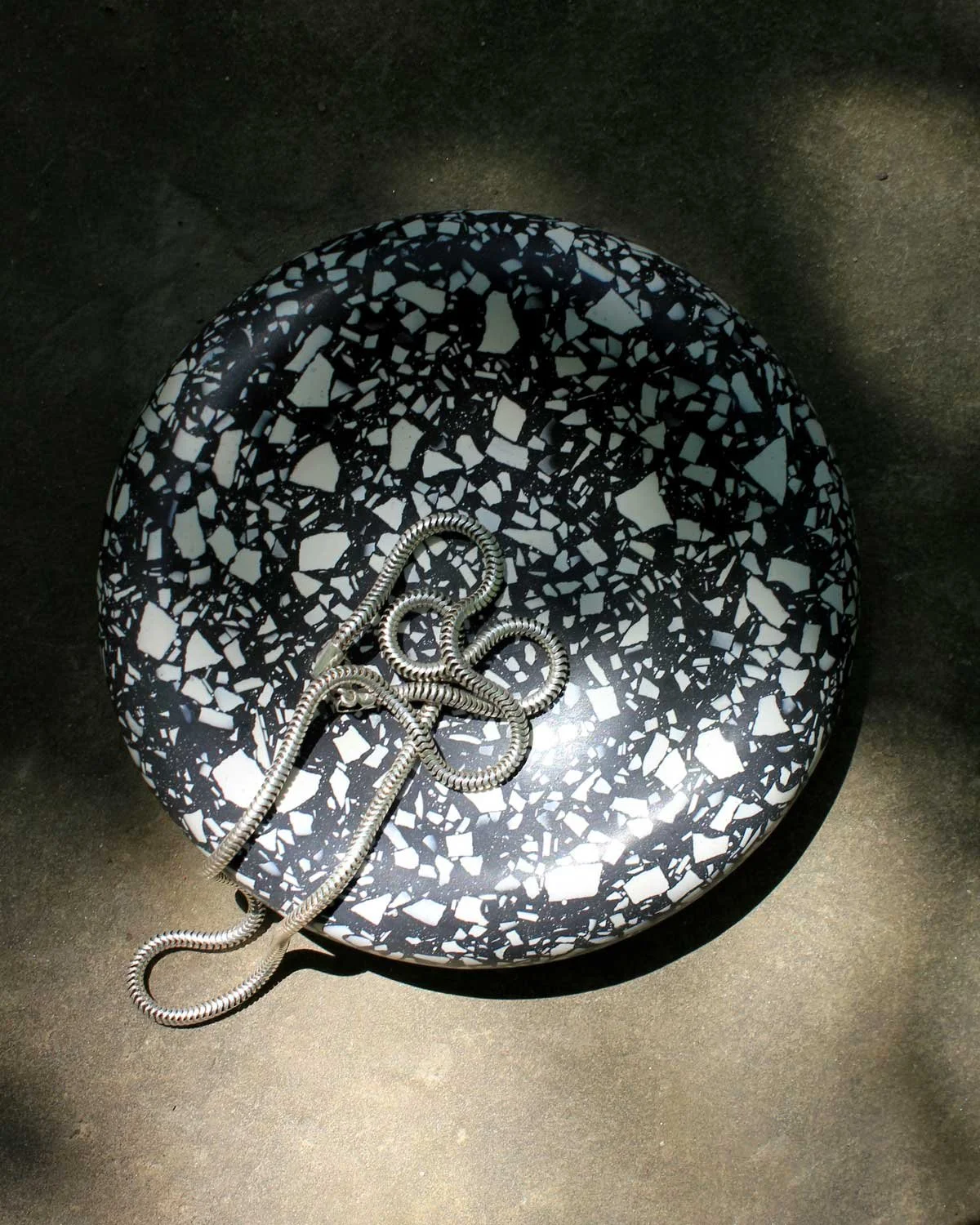 studio-wahoo-everyday-ritual-object-black-white-terrazzo-02.jpg