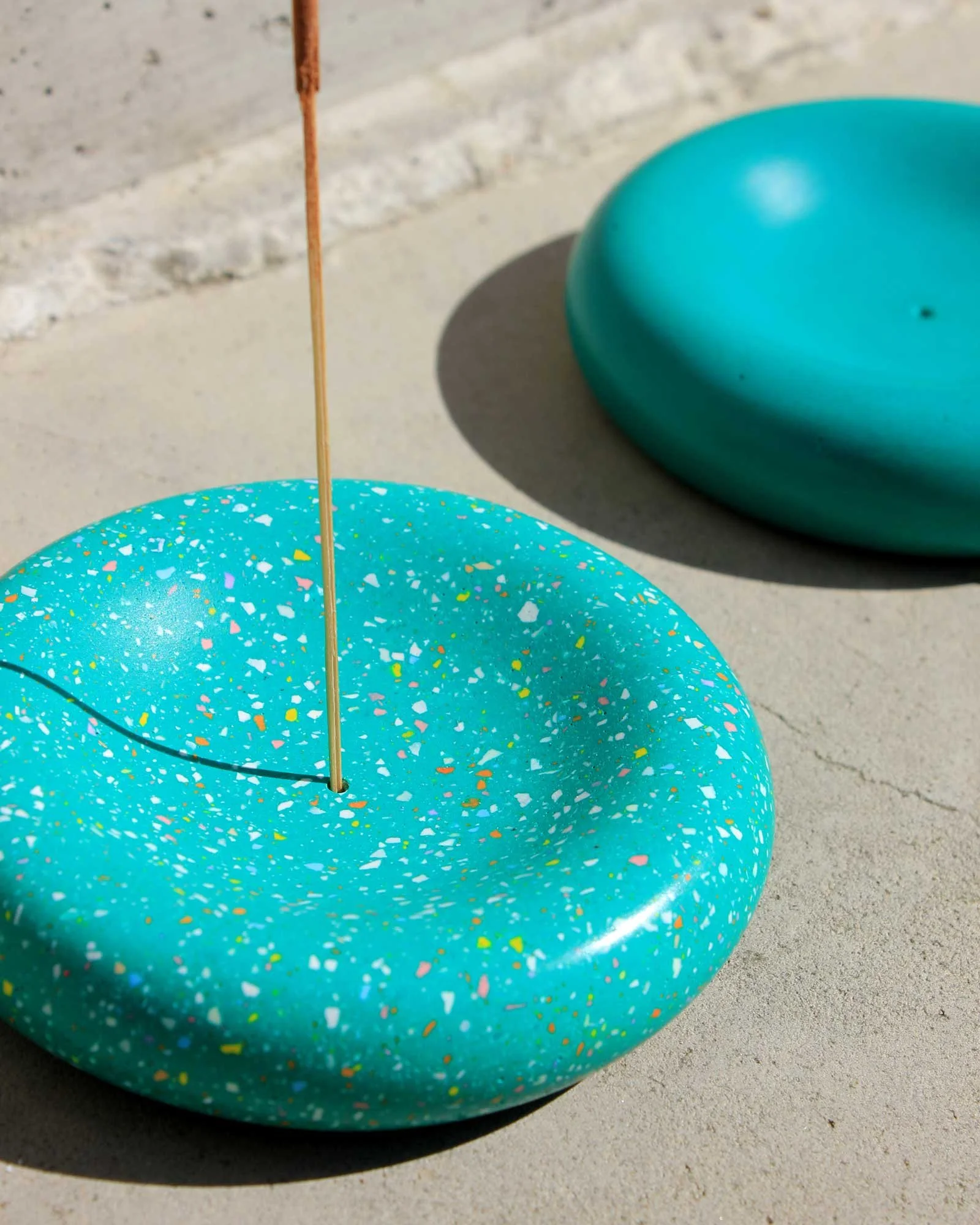 studio-wahoo-everyday-ritual-object-petrol-tiny-terrazzo-01.jpg