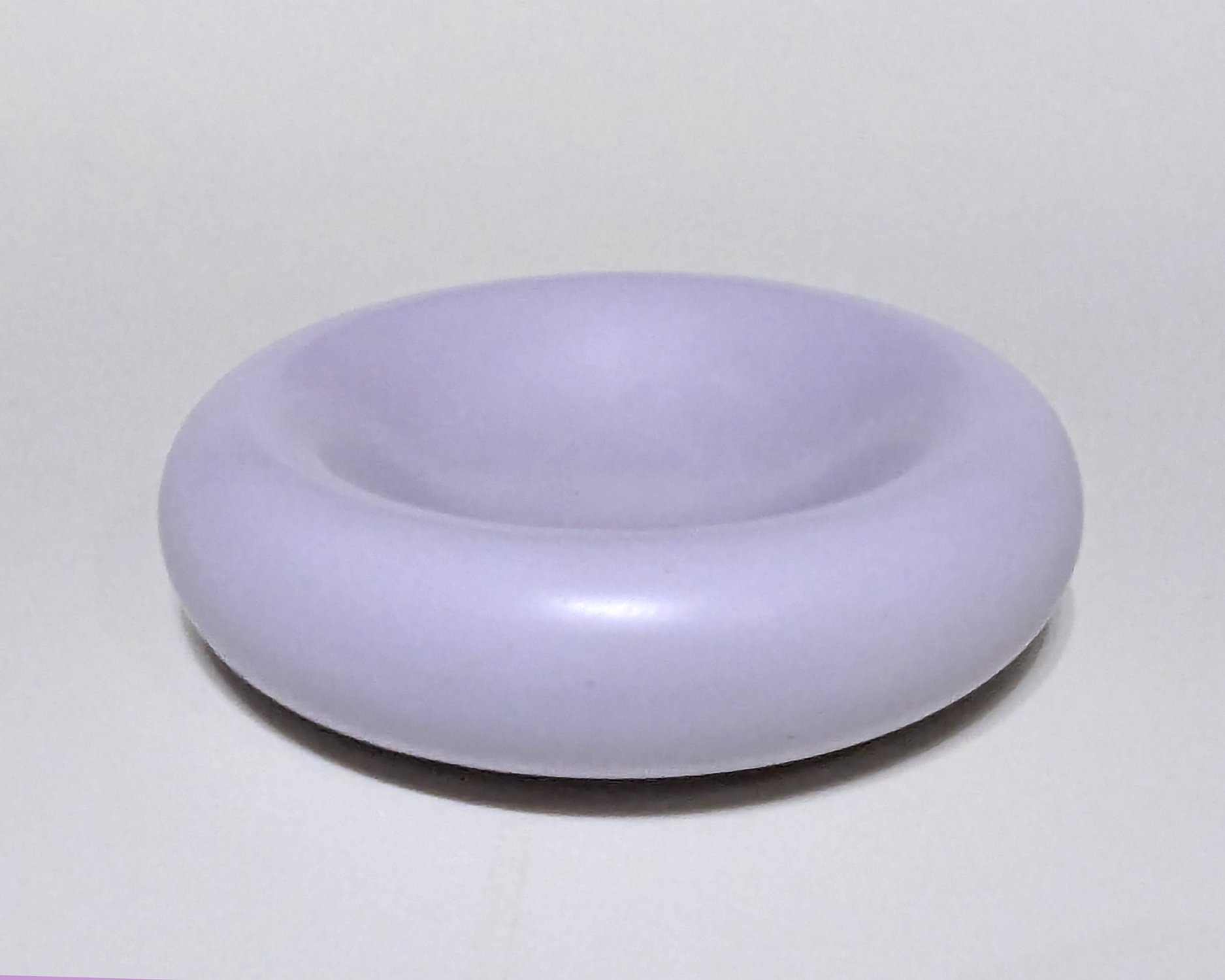 Studio-Wahoo-Pool-Bowl-tiny-terrazzo-incense-soap-holder-lavendel-01.jpg