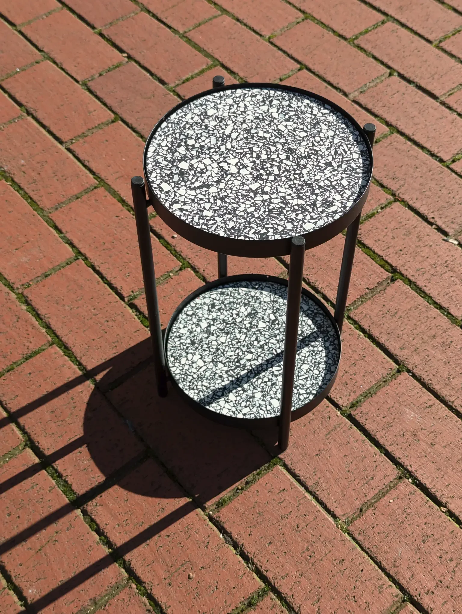 TERRAZZO PLATE „Black & White“ (Ø 20,5 cm) – handgefertigte Design-Platte