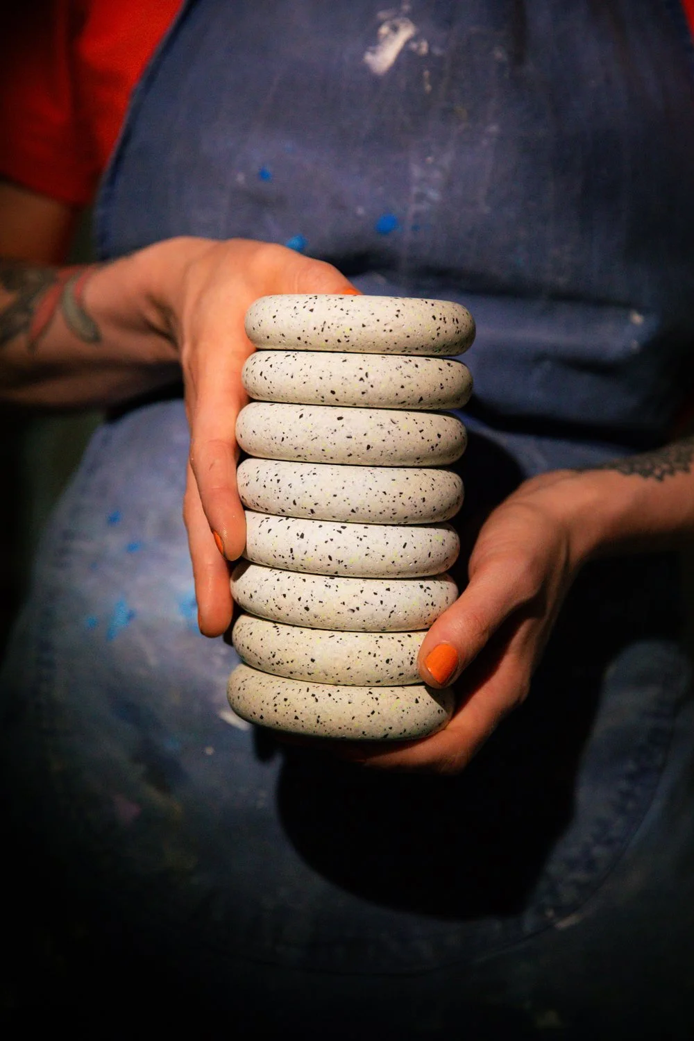 Handgefertigte Terrazzo Bowls aus Jesmonite von Katharina Wahle – Studio Wahoo