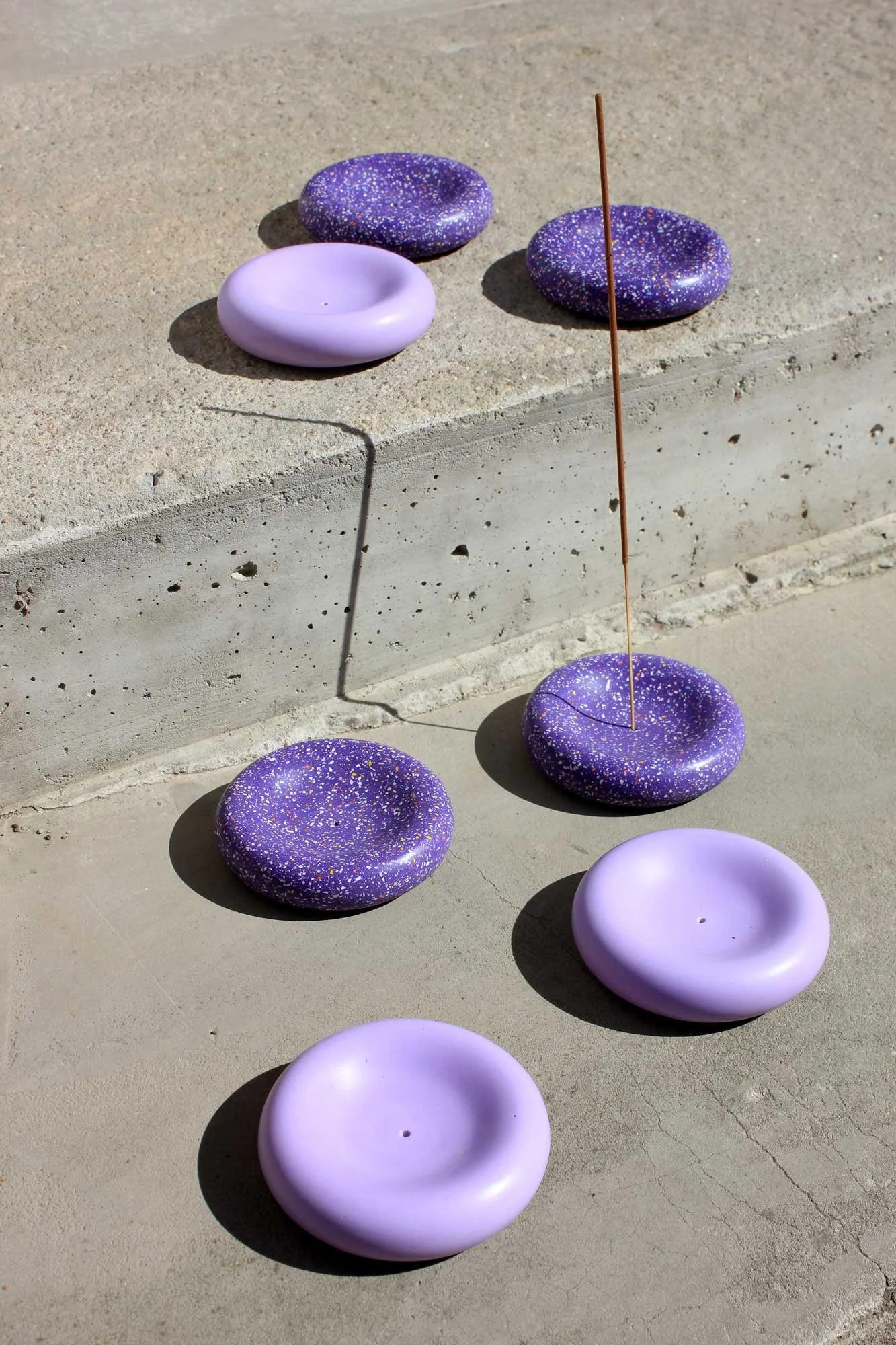 Everyday Ritual Object „Tiny Terrazzo Lilac“ Ø 8,5 cm – handgefertigte Schale