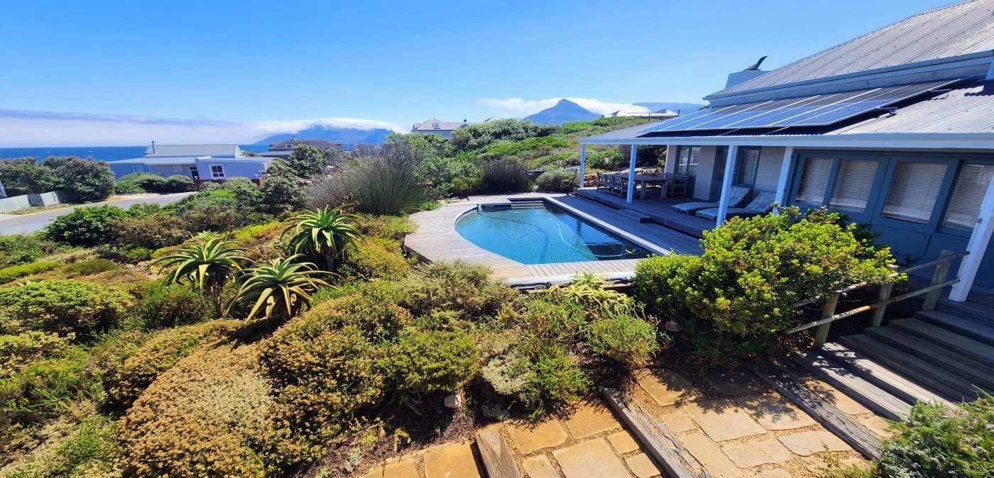 WhatsApp Image 2025-12-08 at 14.07.26.jpeg