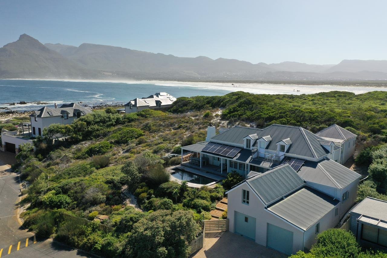 WhatsApp Image 2025-12-08 at 14.09.47.jpeg