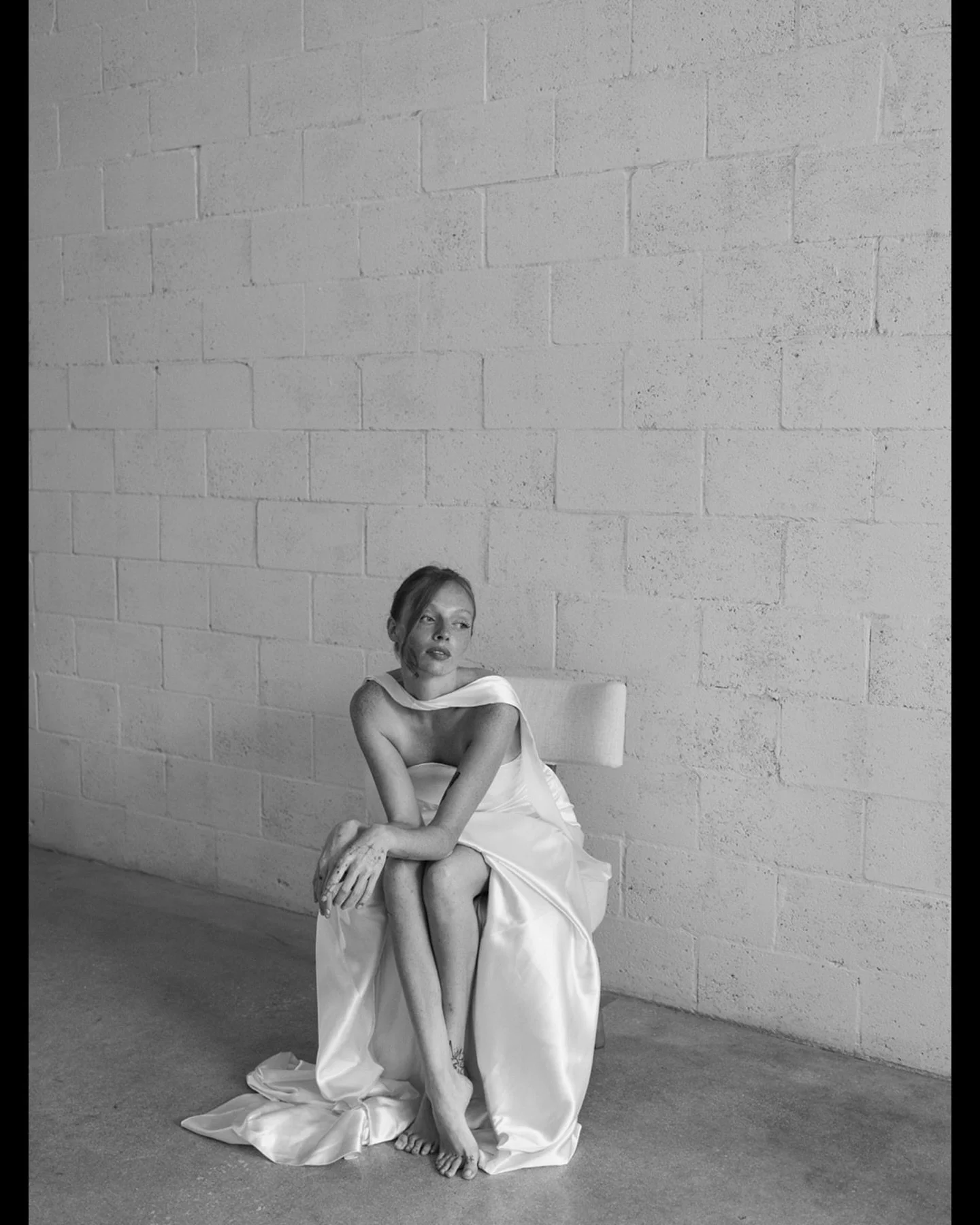 Simple, elegant bridal editorials
A study of light, silk, and freckles

Grateful for the artistry that came together on this collaboration

Model: Carly Childers
Florist: Revelation Floral 
Studio: Aevum Studio 
Gown: The Dress Rental Co

Editorial W