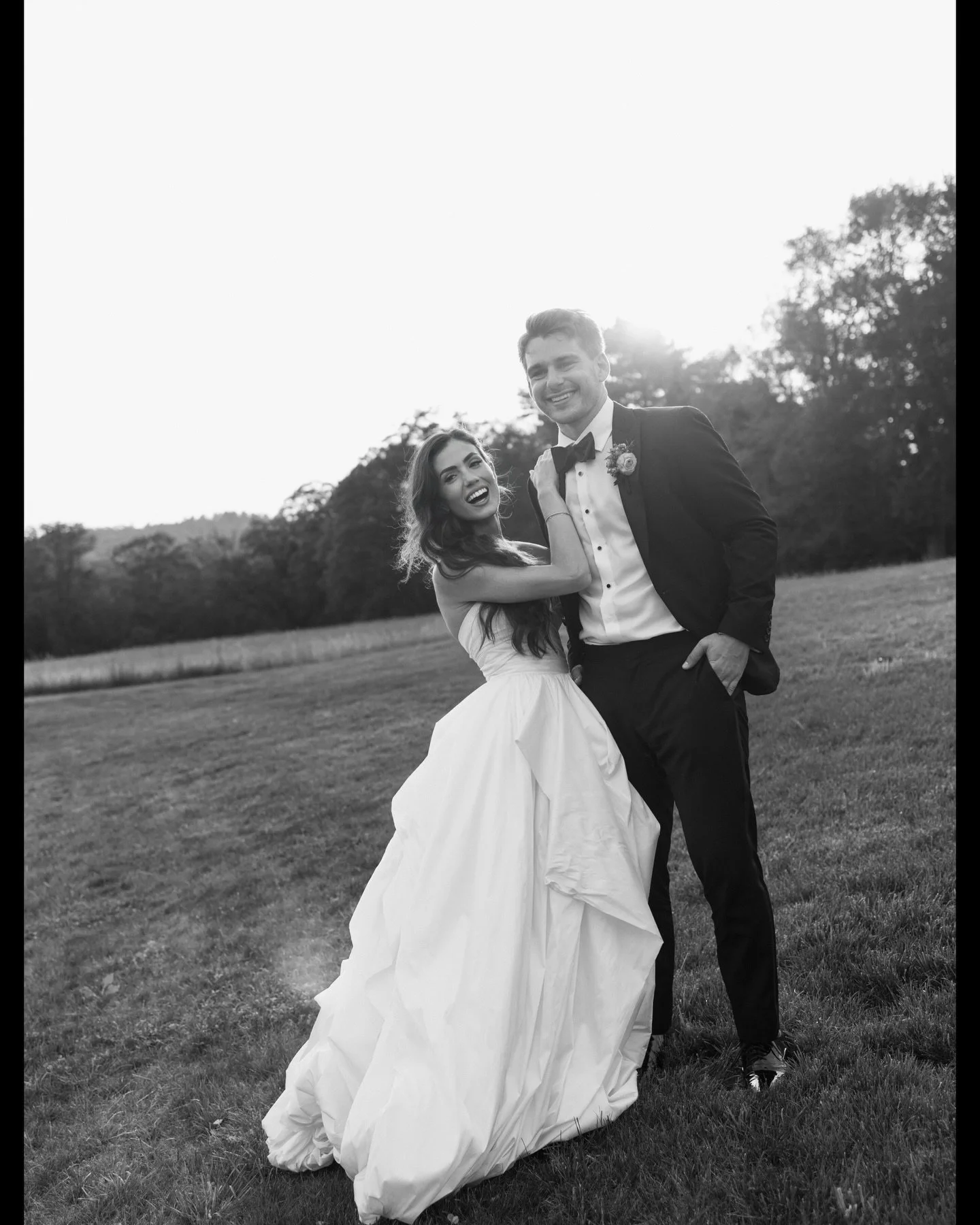 For the tree lovers. For the earthy girls.
For love that feels grounded, untamed, and like a breath of fresh air.

An earthy summer wedding shot for @chestercanasa 

New England Wedding Photographer 
Film WeddingPhotographer 
Connecticut Wedding Phot